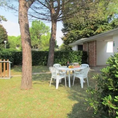 Lovely House With Garden In Pineda بيبيوني